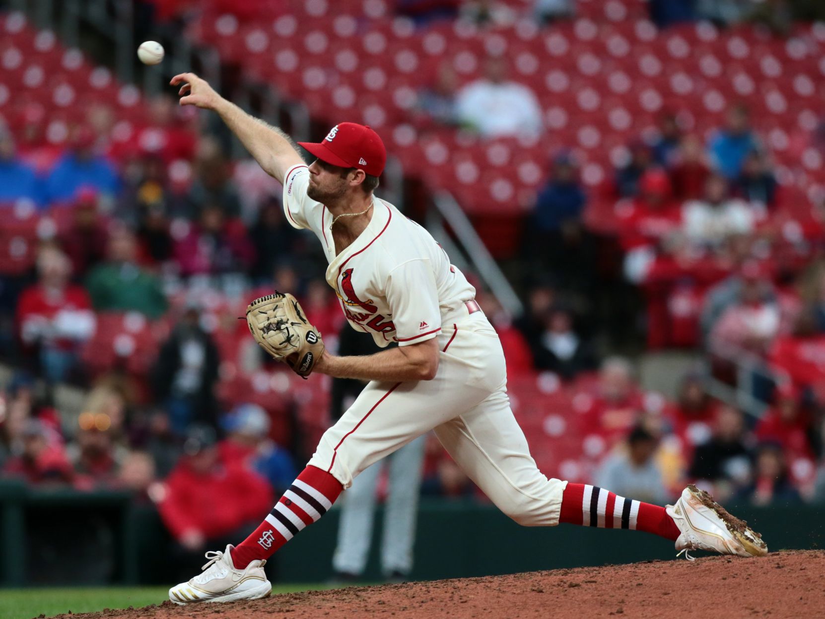 Cardinals duel Pirates